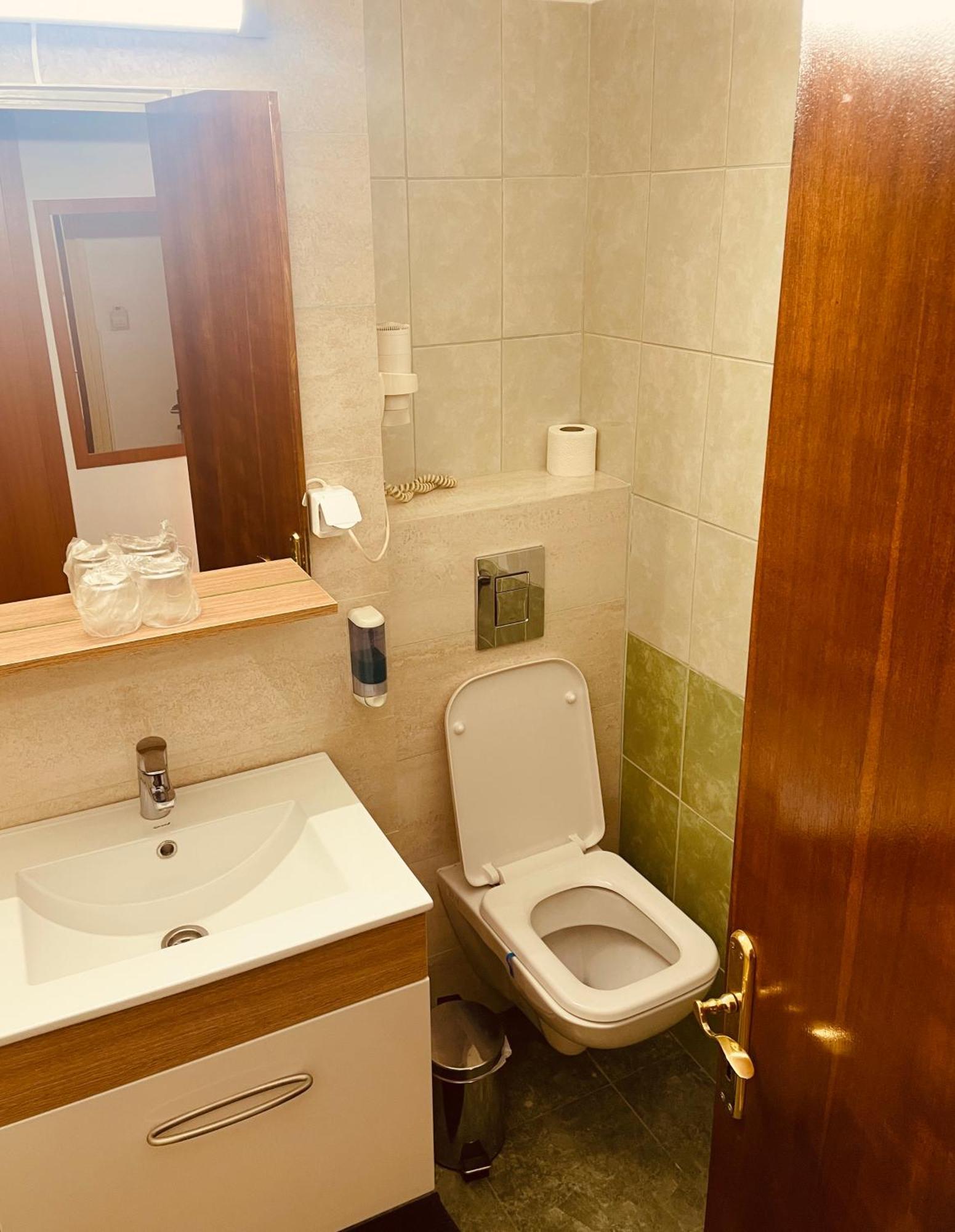 Hotel Moldova Birlad Ngoại thất bức ảnh