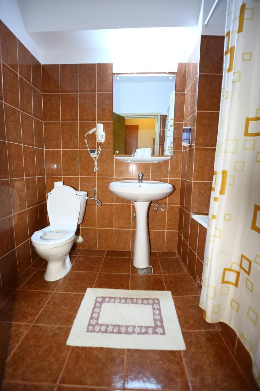 Hotel Moldova Birlad Ngoại thất bức ảnh